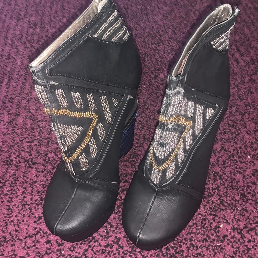 michael antonio studio shoes black and gold size 81/2
